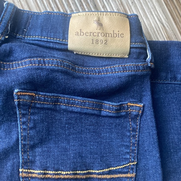 🎁Abercrombie Kids Dark Blue Straight Jeans - Picture 4 of 4
